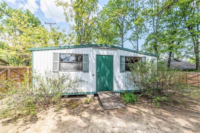 Discover this amazing split floor plan home with TWO primary - photo 19