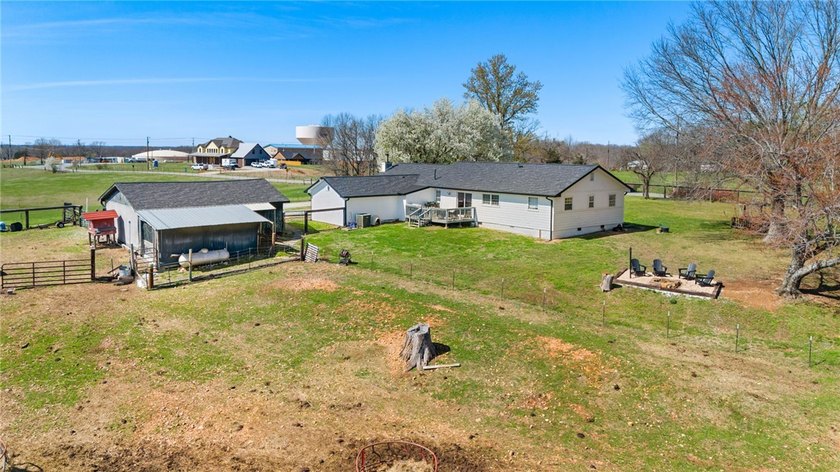 Perched atop one of the highest elevations in NWA, Coose Hollow - photo 9