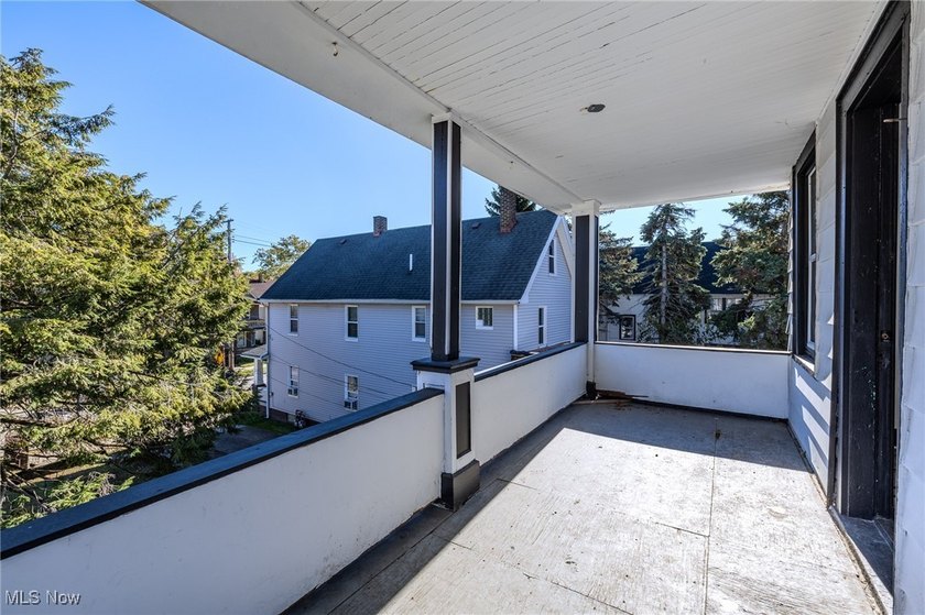 Come check out this stunningly duplex in Cleveland's Goodrich - photo 13