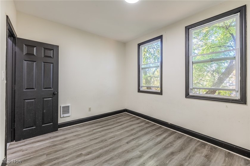 Come check out this stunningly duplex in Cleveland's Goodrich - photo 29