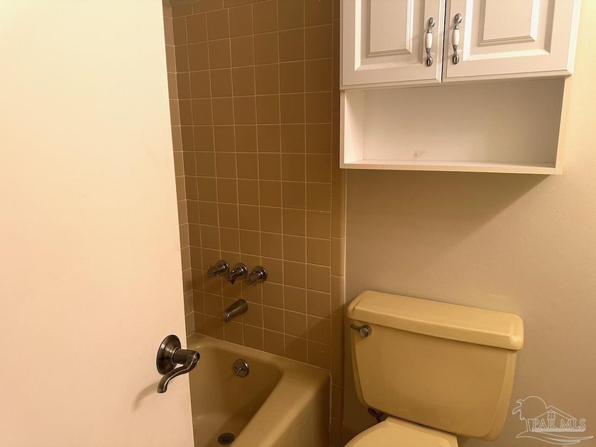 This spacious 4-bedroom, 2 bath home offers a functional layout - photo 32