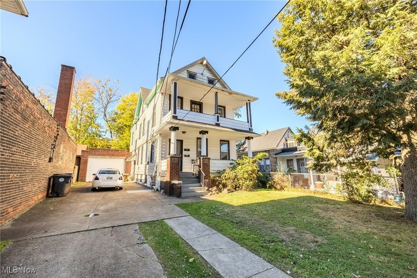 Come check out this stunningly duplex in Cleveland's Goodrich - photo 34