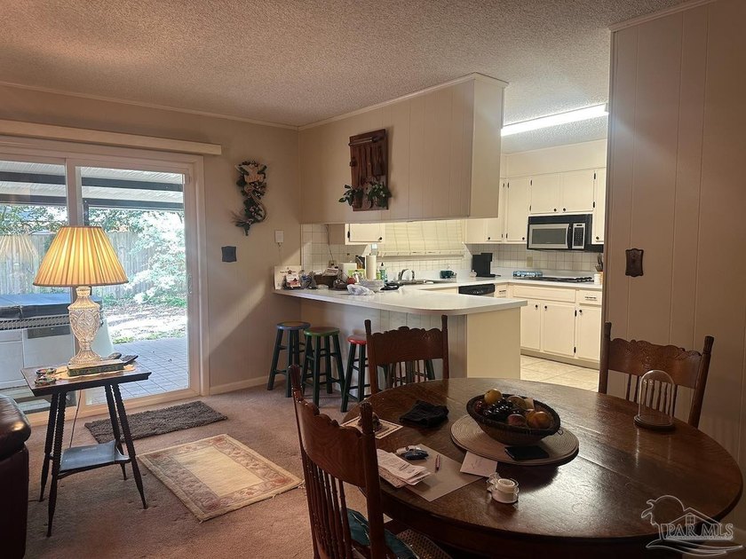 This spacious 4-bedroom, 2 bath home offers a functional layout - photo 34
