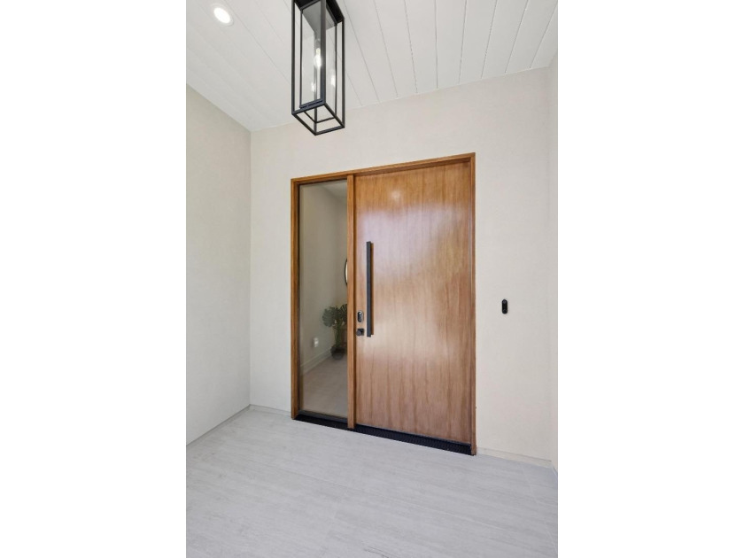 Welcome to this thoughtfully designed, expanded, and extensively - photo 6