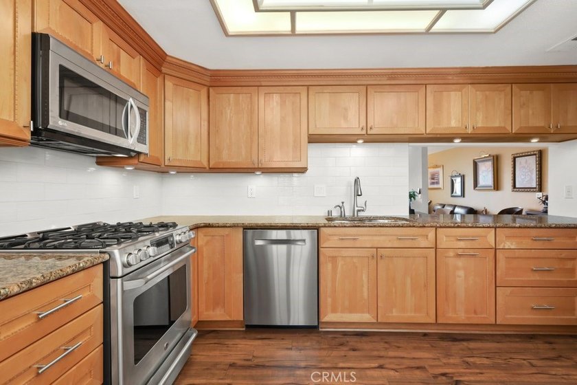 **Exceptional Value at New Price- Don't Miss out!!**Discover - photo 10