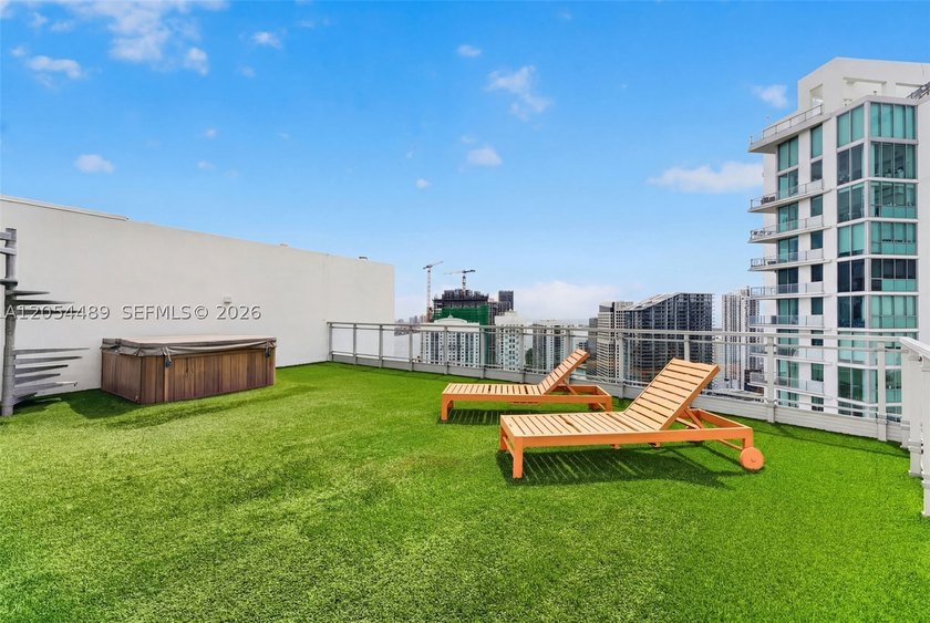 Largest total square foot penthouse at Riverfront. IVY PH-12 in - photo 7