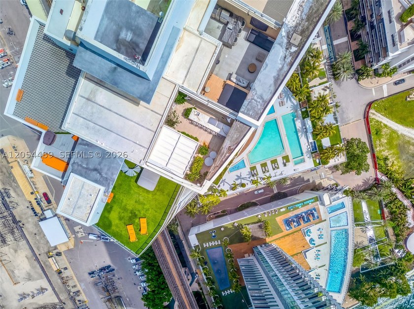 Largest total square foot penthouse at Riverfront. IVY PH-12 in - photo 8