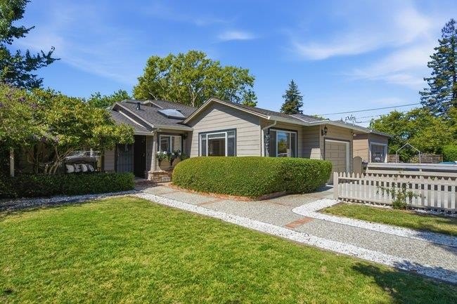 Rare opportunity on the coveted Redwood City/Atherton border! - photo 2