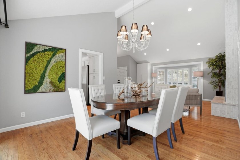 PRIZED CORNER LOT WITH STUNNING REMODEL IN SERENE ALMADEN | - photo 10