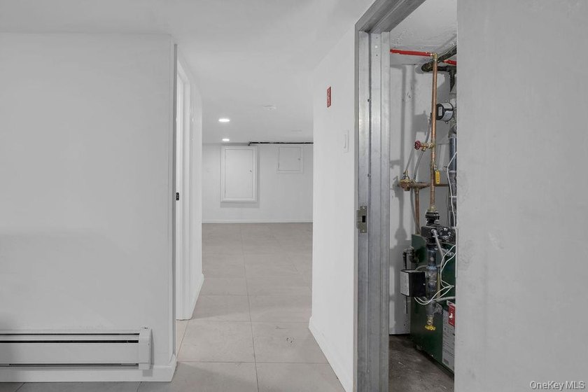 Charming Starter Home - Fully Renovated &amp; Move-In Ready This - photo 22
