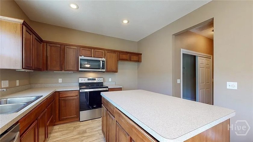 Better than new and beautifully upgraded from top to bottom! - photo 6