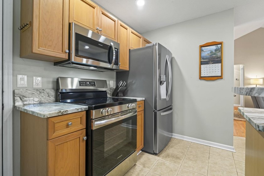 Situated in the vibrant heart of Myrtle Beach in Highland Ridge - photo 17