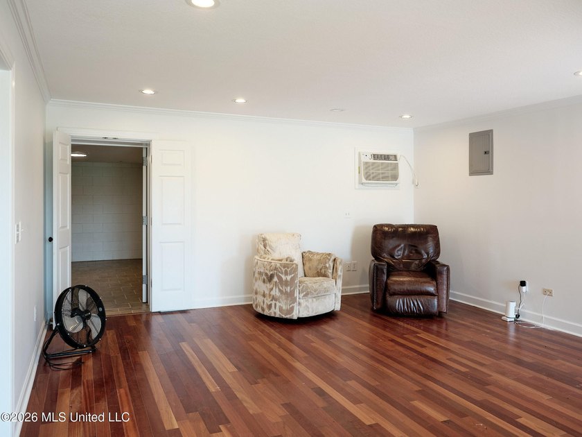 If you've been looking for a turnkey hunting, farming, or - photo 24