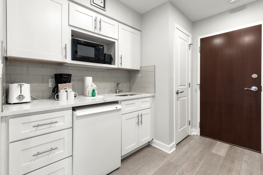 Luxury Gulf-View Condo at Luau | 11th Floor | 3 Bed, 3 Bath | 1 - photo 36