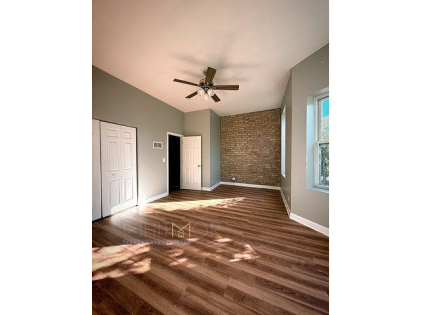 Experience elevated living in the heart of Woodlawn at 1108 E - photo 11