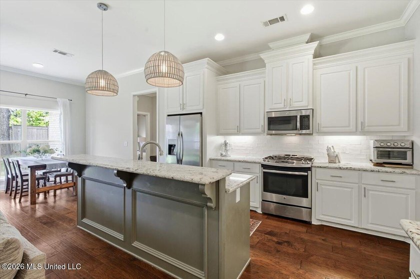 Welcome to 109 Hampton Pl located in one of Madison County's - photo 9