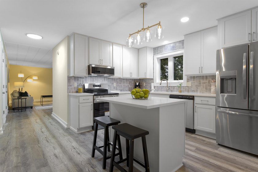 Nestled on a beautiful 1.1-acre lot in a peaceful country - photo 14