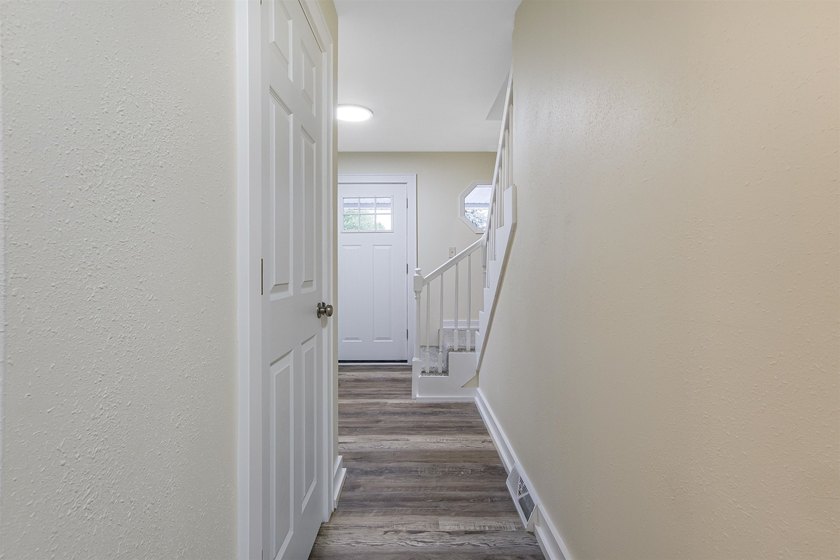 Nestled on a beautiful 1.1-acre lot in a peaceful country - photo 21