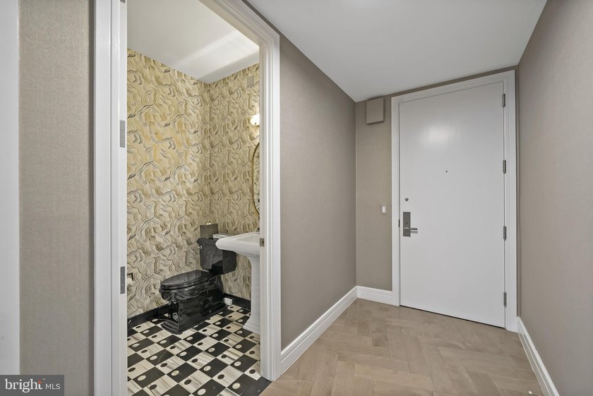PARKING IS INCLUDED! PARKING VALUED OVER $100,000. FULLY - photo 36