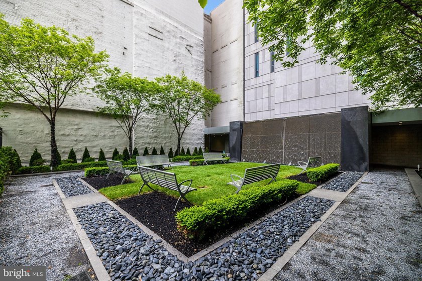 PARKING IS INCLUDED! PARKING VALUED OVER $100,000. FULLY - photo 42