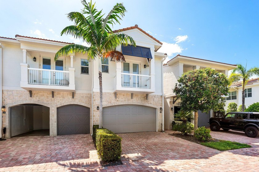 Experience effortless East Boca living in this meticulously - photo 4
