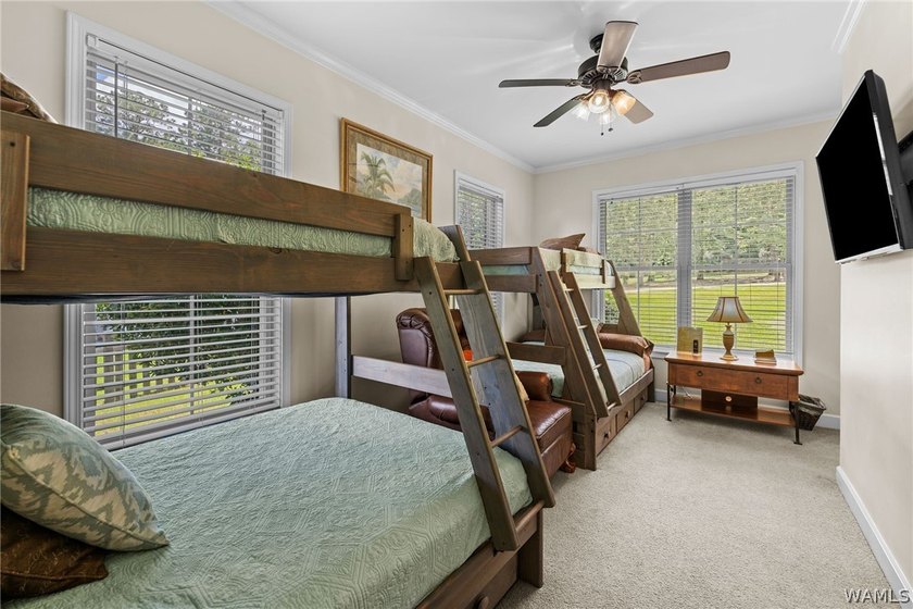 Enjoy the ultimate lakefront lifestyle, fully furnished and - photo 29