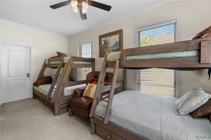 Enjoy the ultimate lakefront lifestyle, fully furnished and - photo 30