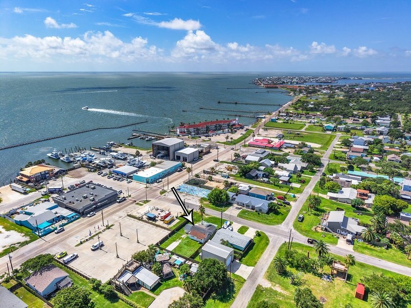 Prime Commercial &amp; Residential Opportunity in the Heart of - photo 34