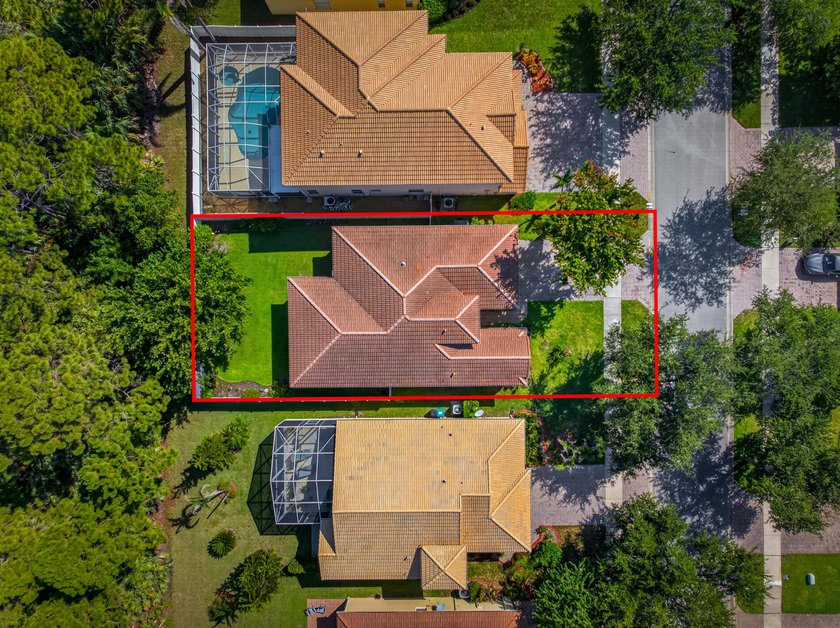 This 3BD/2BA CBS home is located in the gated community of - photo 5