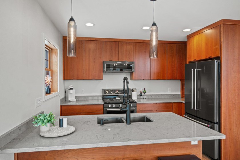 Lake Arrowhead Lake Access Home! This magnificent, nearly new - photo 18
