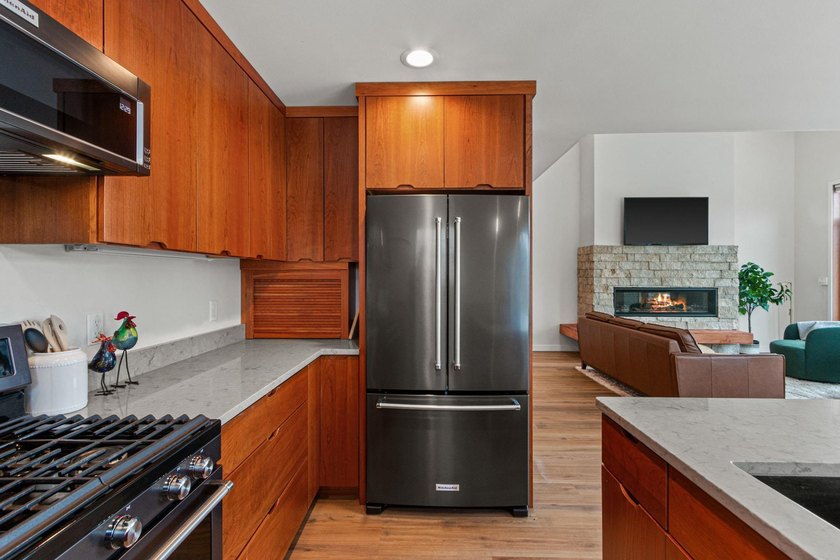 Lake Arrowhead Lake Access Home! This magnificent, nearly new - photo 19