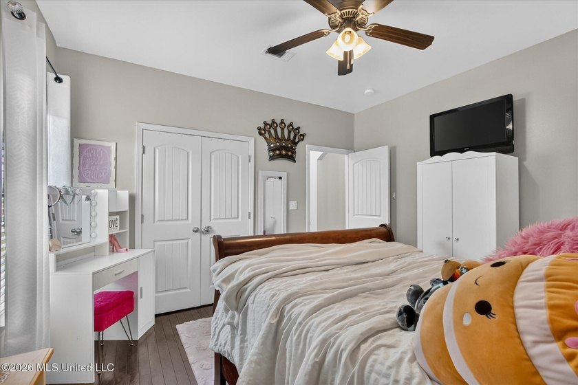 Welcome home!! This spacious 3bed 2 bath split plan in St Martin - photo 29