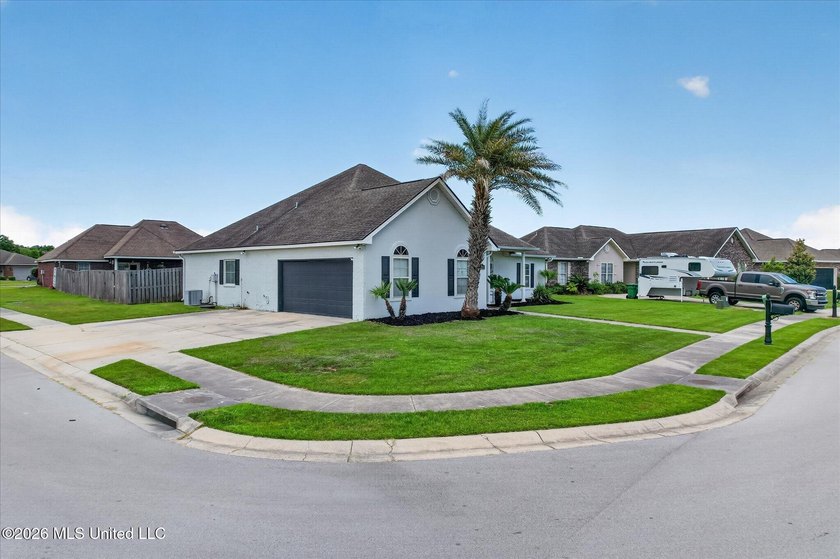 Welcome home!! This spacious 3bed 2 bath split plan in St Martin - photo 37