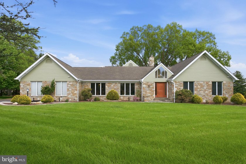 Situated in the highly sought-after Todd Lakes community, 1305 - photo 2
