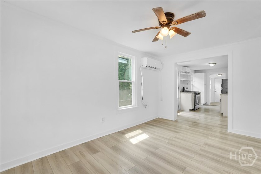 627 W 48th St - photo 2