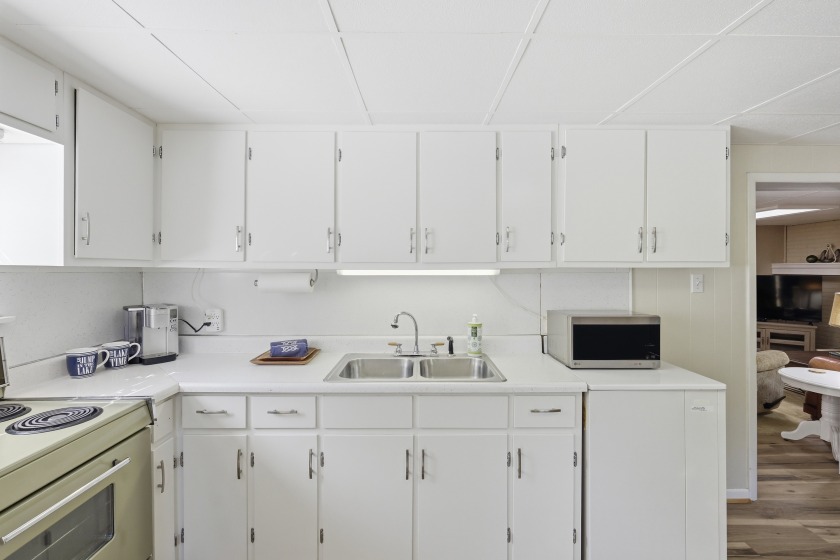 Kitchen - photo 16