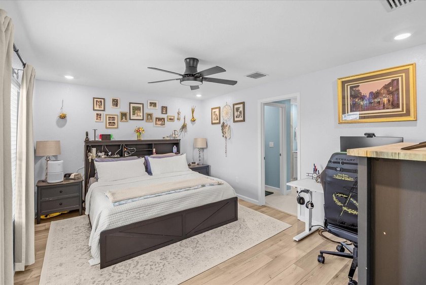 Welcome to this thoughtfully designed 3 bedroom, 2 bathroom - photo 16