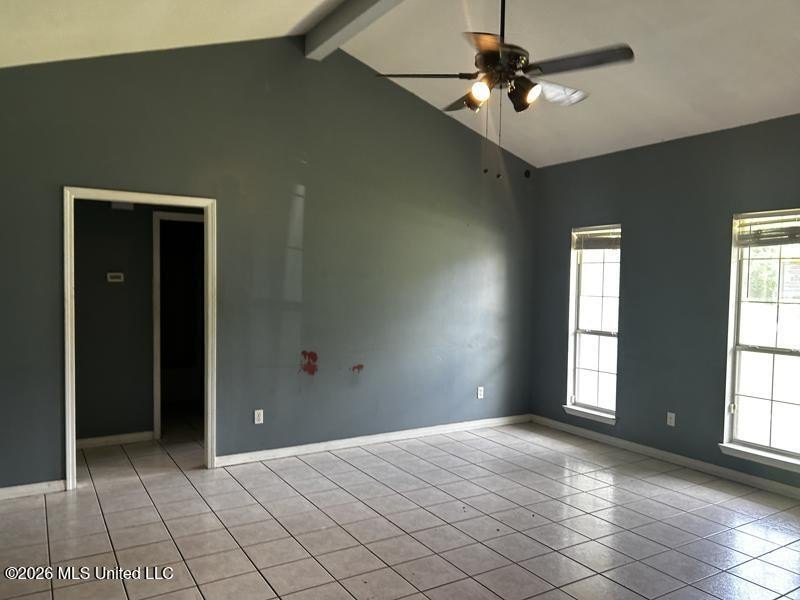 This property features 3 bedrooms and 2 bathrooms. Covered back - photo 4