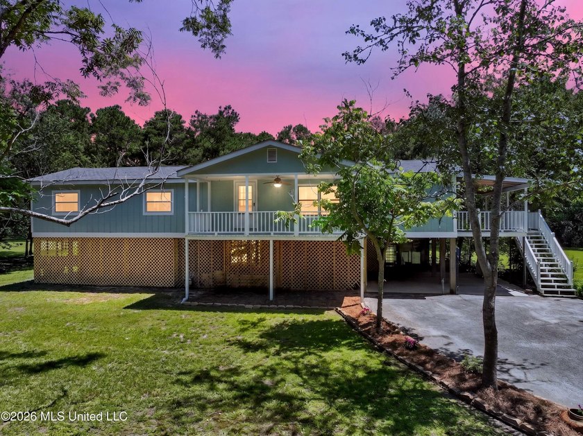 Privacy Galor with 2 Private Lots totaling 1.98 acres in the - photo 7