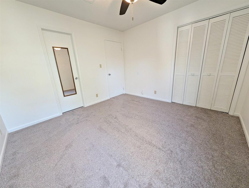 This 2br/2ba condo is move in ready. The owner just had all of - photo 11