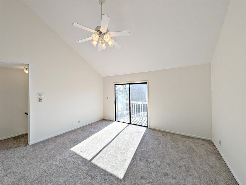 This 2br/2ba condo is move in ready. The owner just had all of - photo 14
