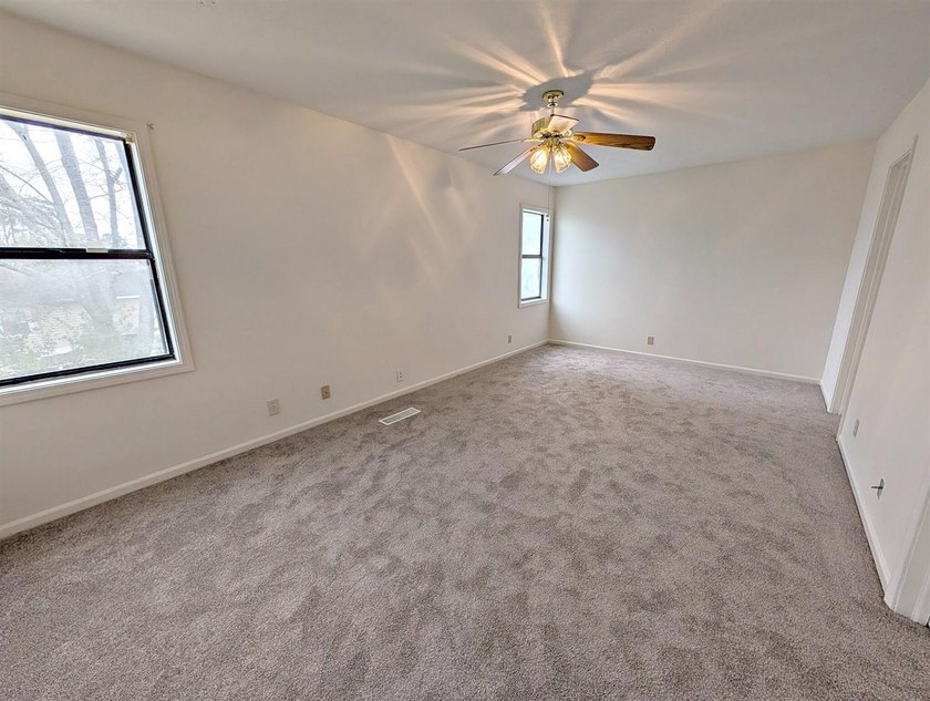 This 2br/2ba condo is move in ready. The owner just had all of - photo 17