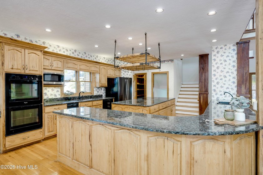 Welcome to an extraordinary lakefront retreat in Savannah Lakes - photo 19