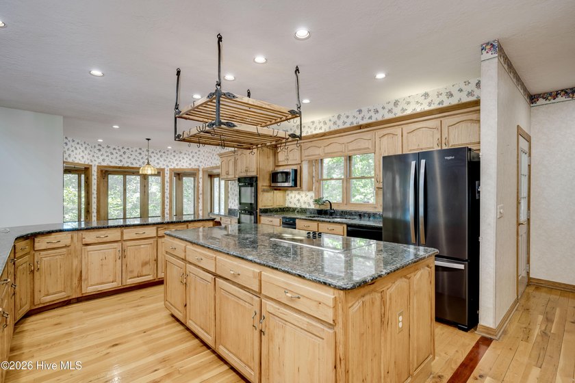 Welcome to an extraordinary lakefront retreat in Savannah Lakes - photo 22