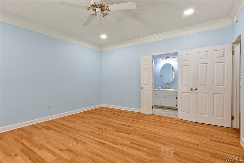 This beautifully maintained property offers privacy, recreation - photo 24