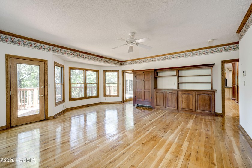 Welcome to an extraordinary lakefront retreat in Savannah Lakes - photo 30