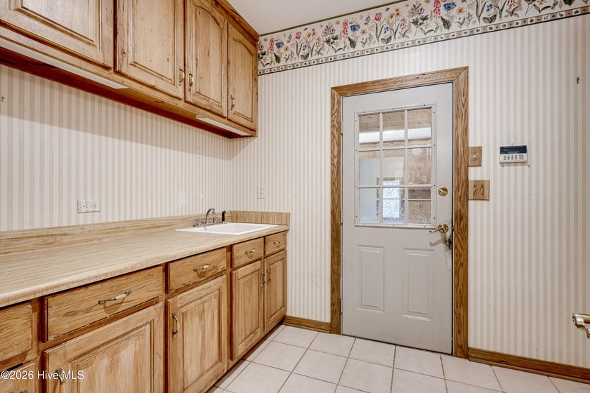 Welcome to an extraordinary lakefront retreat in Savannah Lakes - photo 36