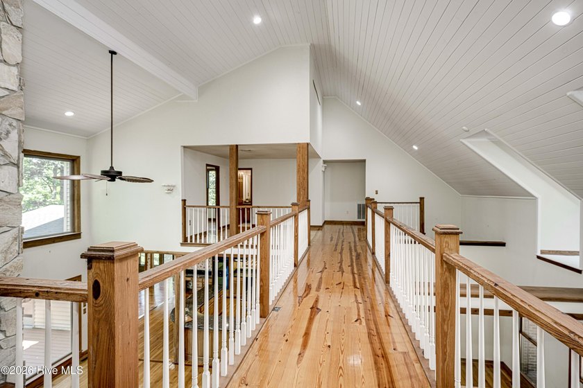 Welcome to an extraordinary lakefront retreat in Savannah Lakes - photo 42