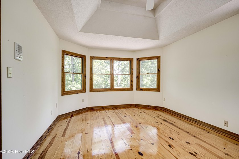 Welcome to an extraordinary lakefront retreat in Savannah Lakes - photo 43