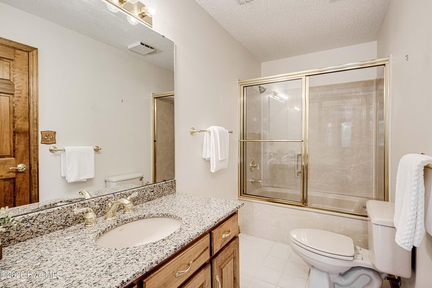 Welcome to an extraordinary lakefront retreat in Savannah Lakes - photo 45
